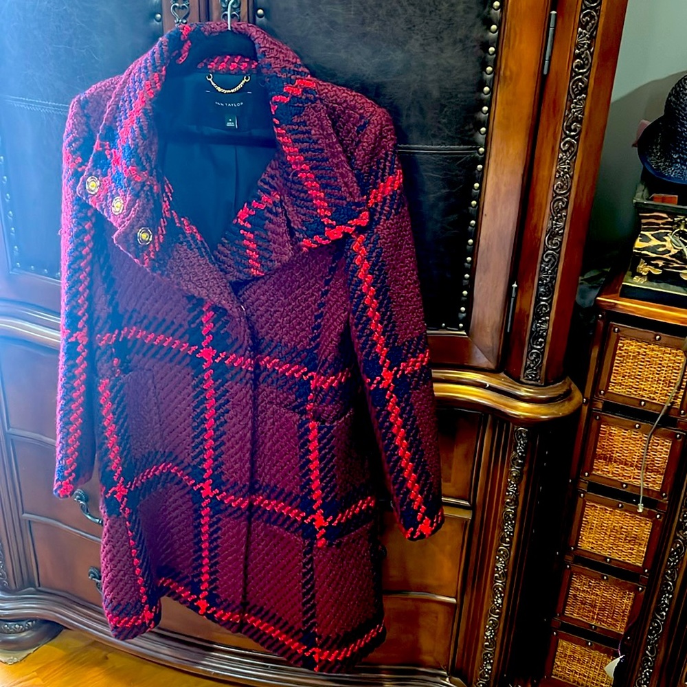 Beautiful burgundy coat with stripes